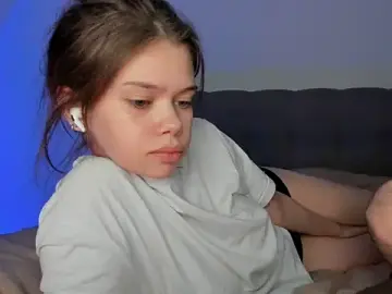 Stripchat Sex Cam of chansetolove