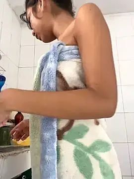 Stripchat Live Sex Cam of RoomExotic11