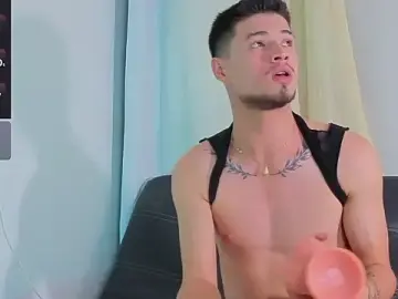 Stripchat Live Porn of EdwardRoss_