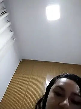 Stripchat Nude Webcam of yummi__priv