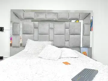 Stripchat Adult Video Chat of Candy_And_Andy_