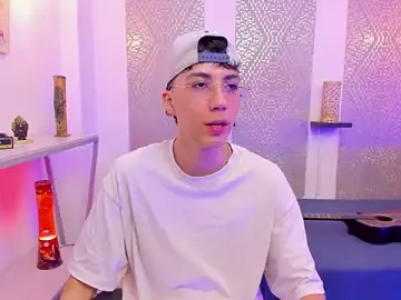 Stripchat Live Sex Cam of Nikolay_Gregori