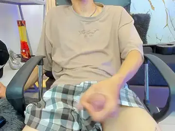 Stripchat Free Live Porn of Nikolay_Gregori