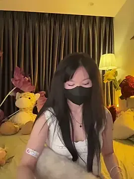 Stripchat Live Sex Cam of --102KymMiiss--