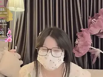 Stripchat Live Sex of --102KymMiiss--