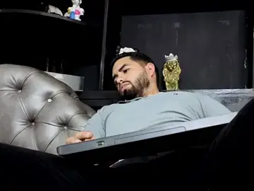 Stripchat Live Porn of matteosantos