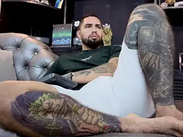 Stripchat Adult Webcam of matteosantos