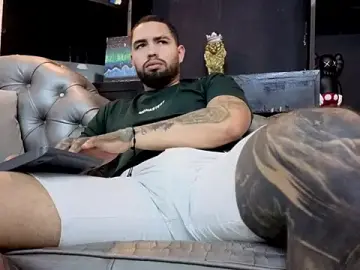 Stripchat Private Sex Chat of matteosantos