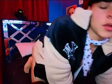 Stripchat Live Sex of Luke_Howland