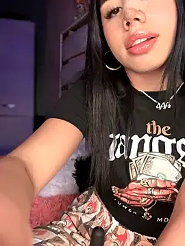 Stripchat Adult Video Chat of Laura-Khalifa