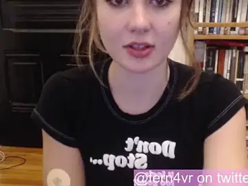 Stripchat Free Porn Cam of fern4ever