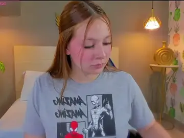 Stripchat Sex Cam of kitty_sweeety_