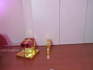 Stripchat Sex Cam of roselinedior