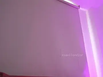 Stripchat Nude Webcam of roselinedior