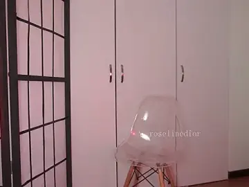 Stripchat Best live sex cam show of roselinedior