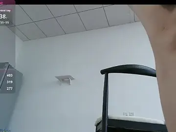Stripchat Watch Live Sex Cams of Lucky-xiuxiu