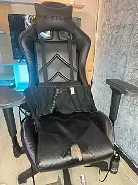 Stripchat Free Porn Cam of saracaball_