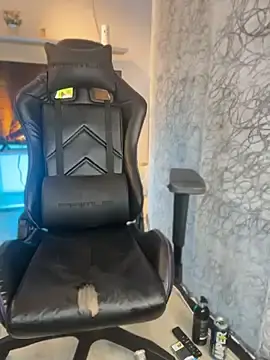 Stripchat Live Porn of saracaball_