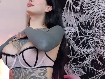 Stripchat Live Sex Cam of antoniaacxx