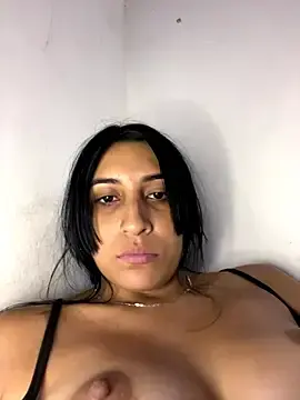 Stripchat Free Porn Cam of bigasssweet_2