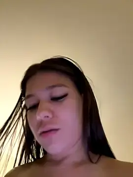 Stripchat Free Porn Cam of Alyshanon18