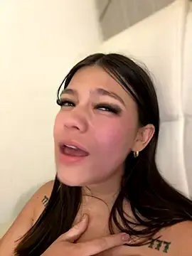 Stripchat Sex Cam of Alyshanon18
