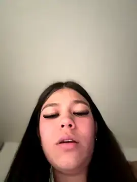 Stripchat Watch Live Sex Cams of Alyshanon18