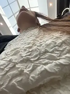 Stripchat Adult Webcam of LeiaMood