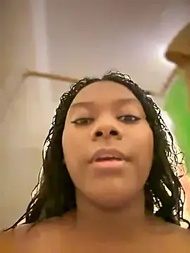 Stripchat Adult Webcams of Tayra_Siny