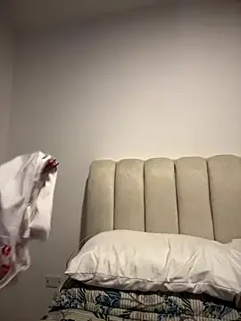 Stripchat Free Porn Cam of Naughty_arabs