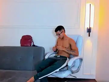 Stripchat Sex Chat of Paradise_boy_s