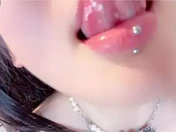 Stripchat Adult Video Chat of Yr_kitten_333