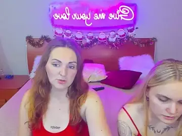Stripchat Sex Cam of MagicEyess