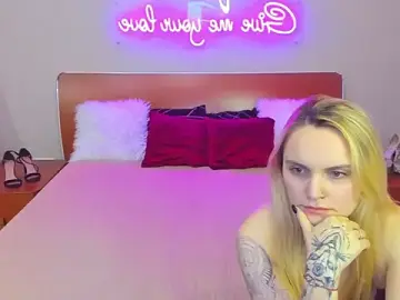 Stripchat Free Live Porn of MagicEyess