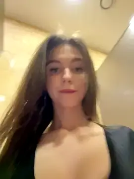Stripchat Free Porn Cam of MilaBee