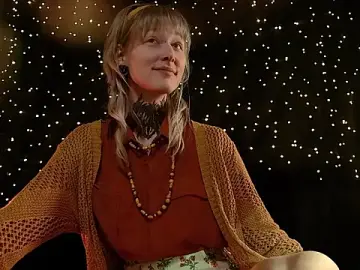 Stripchat Free Live Porn of Littlespacemouse