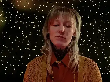 Stripchat Watch Live Sex Cams of Littlespacemouse