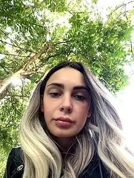 Stripchat Live Sex Cam of SandraCarter