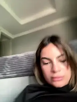 Stripchat Watch Live Sex Cams of emiss_