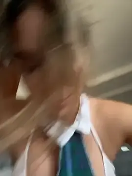 Stripchat Sex Cam of emiss_