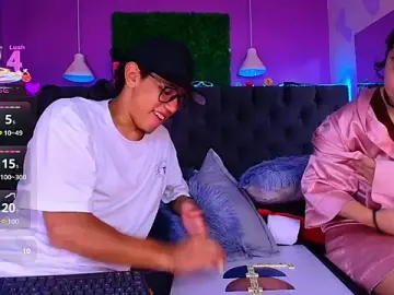 Stripchat Adult Webcam of RyanPricee