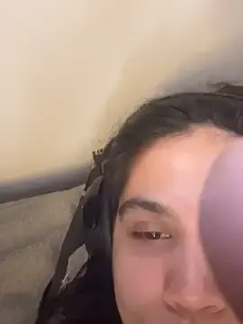 Stripchat Watch Live Sex Cams of Cuteandhornyy