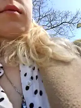 Stripchat Live Porn of Public_Katrisha