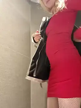 Stripchat Free Live Porn of Public_Katrisha