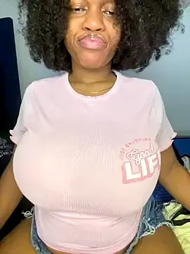 Stripchat Free Live Porn of Boneca25