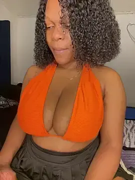 Stripchat Free Live Porn of Boneca25