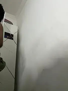 Stripchat Watch Live Sex Cams of Boneca25