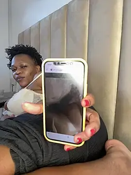 Stripchat Live Porn of BonnyMolhada