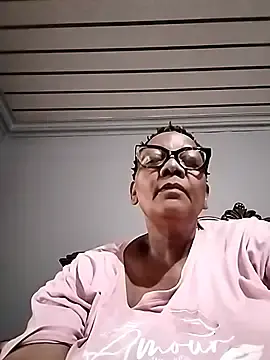 Stripchat Live Sex Cam of SEXYBOOBSNASS