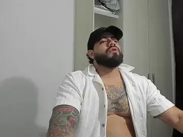 Stripchat Live Sex of _Coddygold_